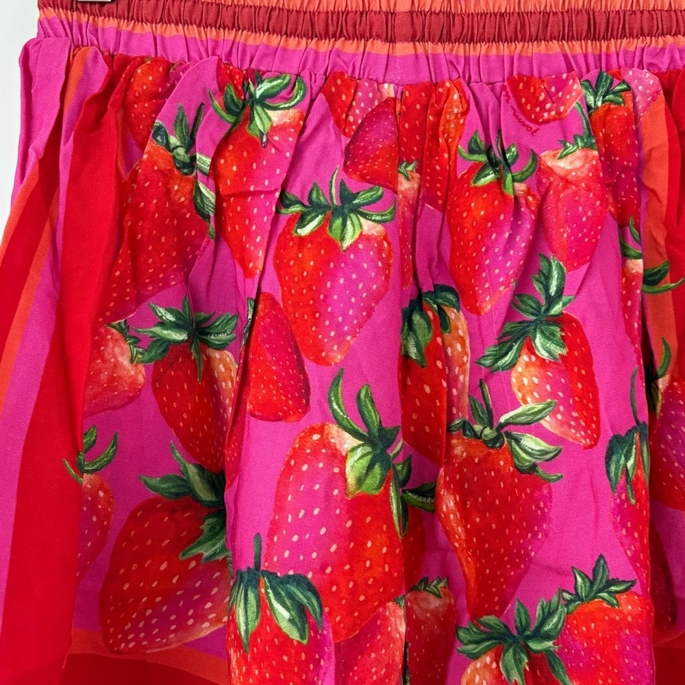 NWOT Farm Rio Strawberry Scarf Printed Shorts S - Picture 5 of 15